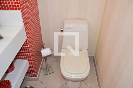 Apartamento à venda com 221m², 4 quartos e 4 vagas Apartamento à venda com 221m², 4 quartos e 4 vagasBanheiro 4