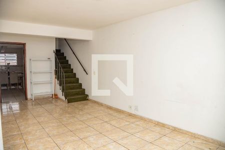 Sala de casa para alugar com 3 quartos, 180m² em Conceição, Diadema
