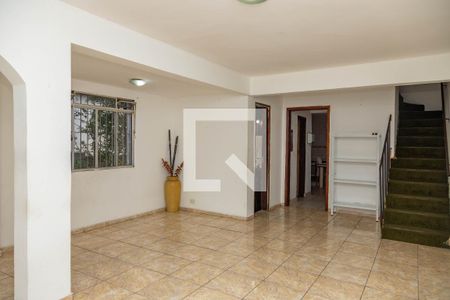 Sala de casa para alugar com 3 quartos, 180m² em Conceição, Diadema