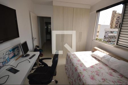 Apartamento à venda com 230m², 4 quartos e 3 vagas