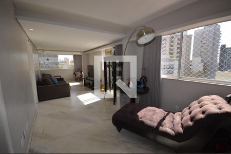 Apartamento à venda com 230m², 4 quartos e 3 vagas