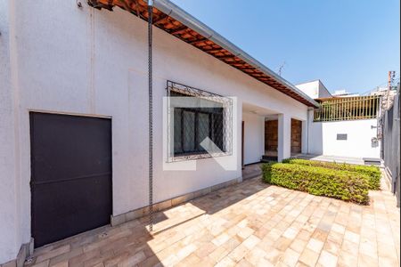 Casa à venda com 238m², 3 quartos e 3 vagas Casa à venda com 238m², 3 quartos e 3 vagasGaragem