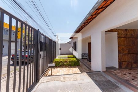 Casa à venda com 238m², 3 quartos e 3 vagas Casa à venda com 238m², 3 quartos e 3 vagasGaragem
