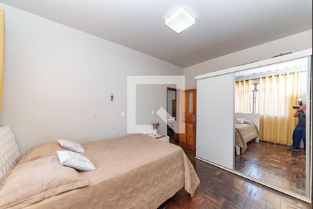 Casa à venda com 238m², 3 quartos e 3 vagas Casa à venda com 238m², 3 quartos e 3 vagasSuíte