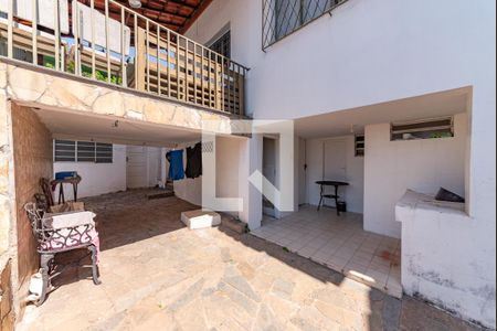 Casa à venda com 238m², 3 quartos e 3 vagas Casa à venda com 238m², 3 quartos e 3 vagasÁrea de Serviço