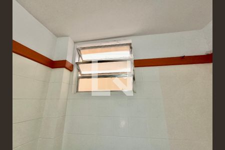 Apartamento à venda com 105m², 3 quartos e sem vaga Apartamento à venda com 105m², 3 quartos e sem vagaBanheiro social