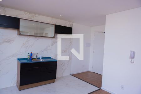 Sala/Cozinha de apartamento para alugar com 2 quartos, 44m² em Vila Nova Savoia, São Paulo