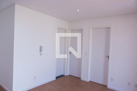 Sala/Cozinha de apartamento para alugar com 2 quartos, 44m² em Vila Nova Savoia, São Paulo