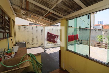 Casa à venda com 263m², 2 quartos e 1 vagaÁrea de Serviço