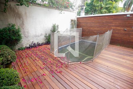 Casa para alugar com 230m², 3 quartos e 2 vagasPiscina