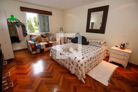 Casa para alugar com 230m², 3 quartos e 2 vagassuíte 3