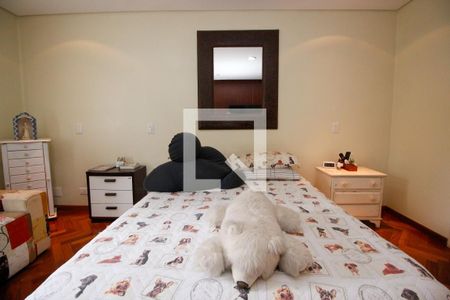 Casa para alugar com 230m², 3 quartos e 2 vagassuíte 3