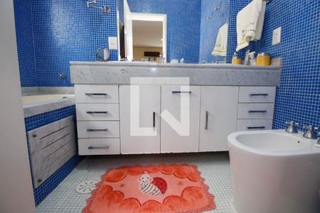 Casa para alugar com 230m², 3 quartos e 2 vagasBanheiro da Suíte 2