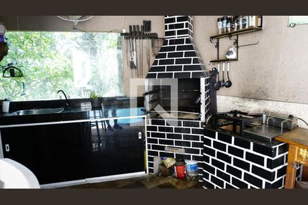 Casa de condomínio à venda com 240m², 3 quartos e 1 vagaPiscina - Area Gourmet - Churrasqueira