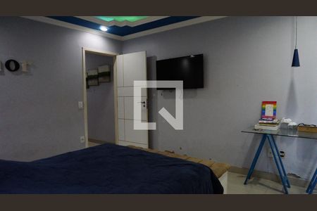 Casa de condomínio à venda com 240m², 3 quartos e 1 vagaSuite 3