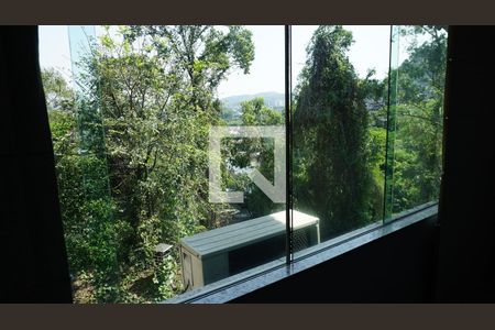 Casa de condomínio à venda com 240m², 3 quartos e 1 vagaVista - Suite 3