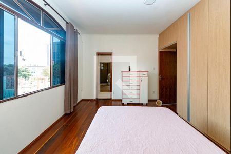 Apartamento à venda com 172m², 4 quartos e 2 vagasSuíte