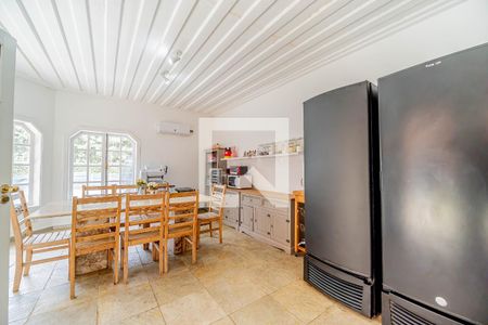 Casa de condomínio à venda com 667m², 4 quartos e 6 vagas Casa de condomínio à venda com 667m², 4 quartos e 6 vagasÁrea Gourmet