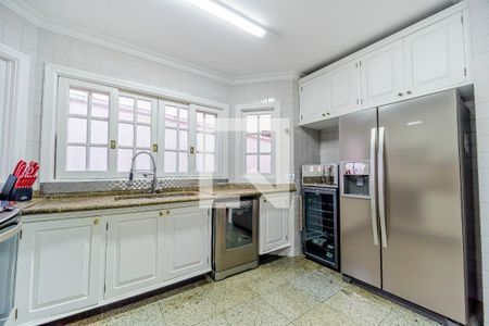 Casa de condomínio à venda com 667m², 4 quartos e 6 vagas Casa de condomínio à venda com 667m², 4 quartos e 6 vagasCozinha