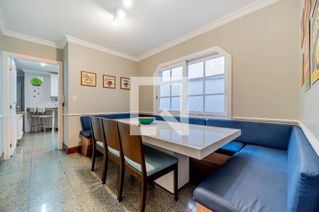 Casa de condomínio à venda com 667m², 4 quartos e 6 vagas Casa de condomínio à venda com 667m², 4 quartos e 6 vagasSala/Cozinha