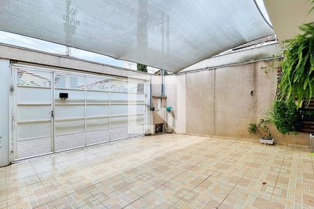Casa para alugar com 148m², 3 quartos e 3 vagas Casa para alugar com 148m², 3 quartos e 3 vagasGaragem
