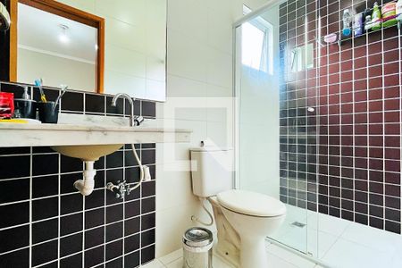 Casa para alugar com 148m², 3 quartos e 3 vagas Casa para alugar com 148m², 3 quartos e 3 vagasBanheiro da Suíte 1