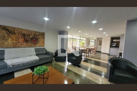 Apartamento à venda com 130m², 3 quartos e 1 vaga Apartamento à venda com 130m², 3 quartos e 1 vagaÁrea comum - Salão de festas