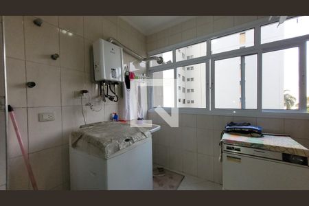 Apartamento à venda com 130m², 3 quartos e 1 vaga Apartamento à venda com 130m², 3 quartos e 1 vagaÁrea de Serviço
