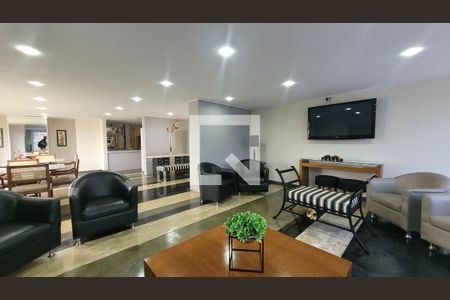 Apartamento à venda com 130m², 3 quartos e 1 vaga Apartamento à venda com 130m², 3 quartos e 1 vagaÁrea comum - Salão de festas