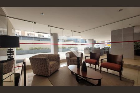 Apartamento à venda com 130m², 3 quartos e 1 vaga Apartamento à venda com 130m², 3 quartos e 1 vagaHall social