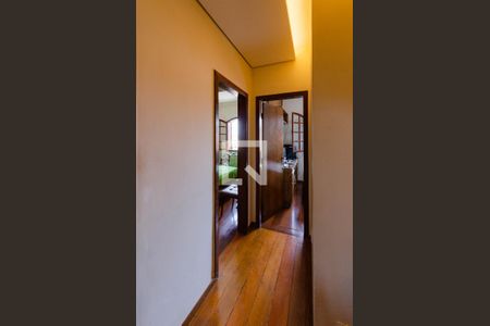 Casa à venda com 700m², 7 quartos e 4 vagasCorredor