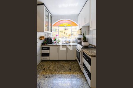 Casa à venda com 700m², 7 quartos e 4 vagasCozinha