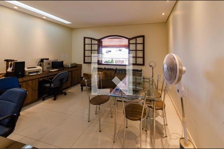 Casa à venda com 700m², 7 quartos e 4 vagasQuarto 1