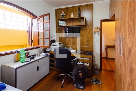 Casa à venda com 700m², 7 quartos e 4 vagasQuarto 6