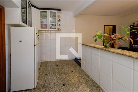 Casa à venda com 700m², 7 quartos e 4 vagasCozinha
