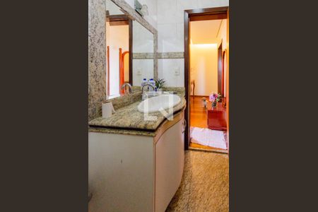 Casa à venda com 700m², 7 quartos e 4 vagasBanheiro