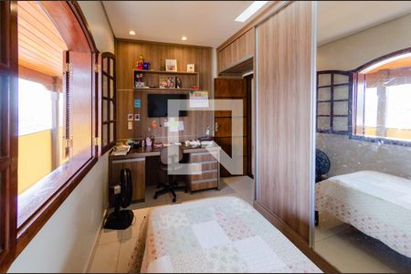 Casa à venda com 700m², 7 quartos e 4 vagasQuarto 3