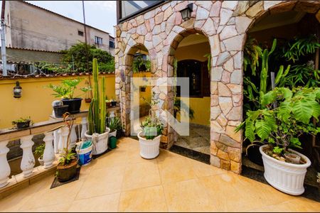 Casa à venda com 700m², 7 quartos e 4 vagasEntrada