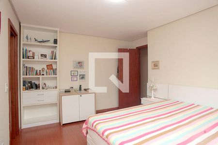 Apartamento à venda com 200m², 4 quartos e 3 vagasQuarto 1 Suíte