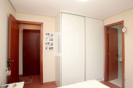 Apartamento à venda com 200m², 4 quartos e 3 vagasQuarto 2 Suíte