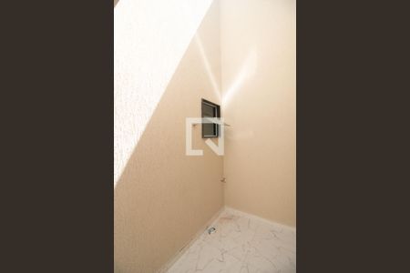 Casa à venda com 120m², 3 quartos e 2 vagasCorredor