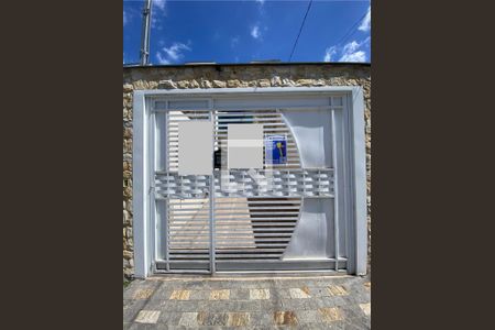 Casa à venda com 120m², 3 quartos e 2 vagasFachada