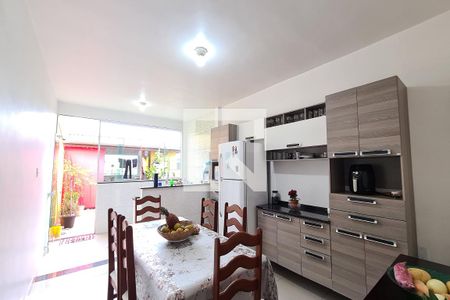 Casa à venda com 150m², 3 quartos e 2 vagasCozinha