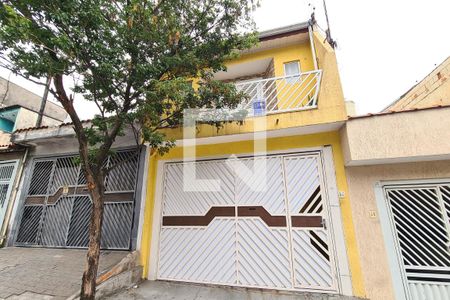 Casa à venda com 150m², 3 quartos e 2 vagasFachada