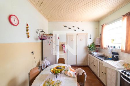 Casa à venda com 110m², 3 quartos e sem vaga Casa à venda com 110m², 3 quartos e sem vagaCozinha