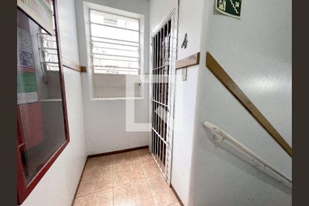 Apartamento à venda com 59m², 3 quartos e sem vaga Apartamento à venda com 59m², 3 quartos e sem vagaCorredor
