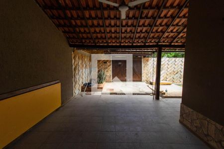 Casa à venda com 270m², 3 quartos e 3 vagasÁrea Externa