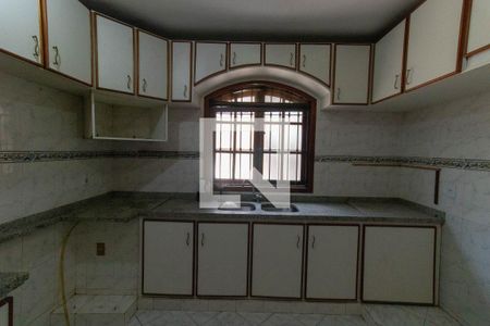 Casa à venda com 270m², 3 quartos e 3 vagasCozinha