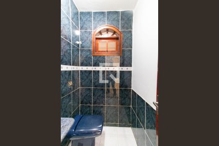 Casa à venda com 270m², 3 quartos e 3 vagasBanheiro 2