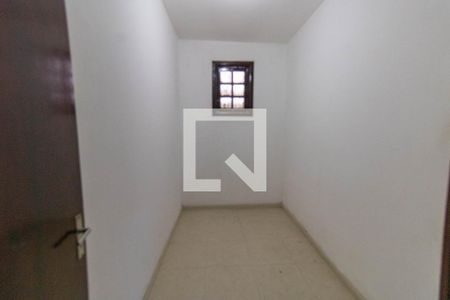 Casa à venda com 270m², 3 quartos e 3 vagasCorredor